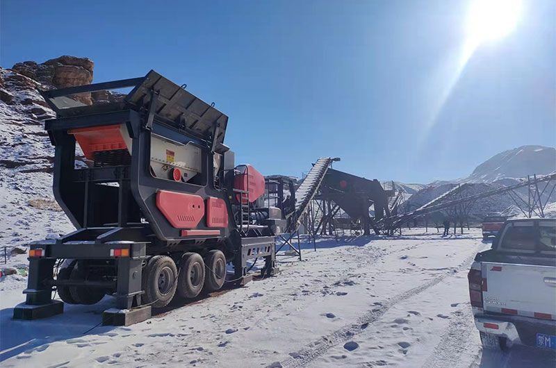 圖片1-移動(dòng)顎式破碎機(jī) 圖片1-移動(dòng)顎式破碎機(jī)