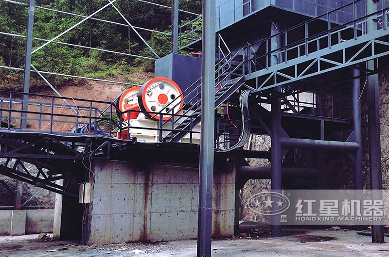 紅星廠(chǎng)家歐版顎式破碎機(jī)現(xiàn)場(chǎng) 紅星廠(chǎng)家歐版顎式破碎機(jī)現(xiàn)場(chǎng)