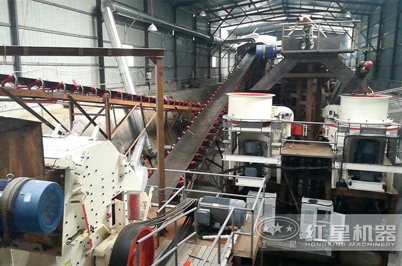 項目二期現(xiàn)場HVI制砂機 項目二期現(xiàn)場HVI制砂機