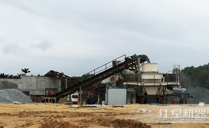 制砂機(jī)現(xiàn)場 制砂機(jī)現(xiàn)場