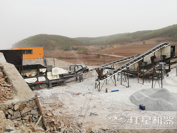 流動破碎機生產現(xiàn)場