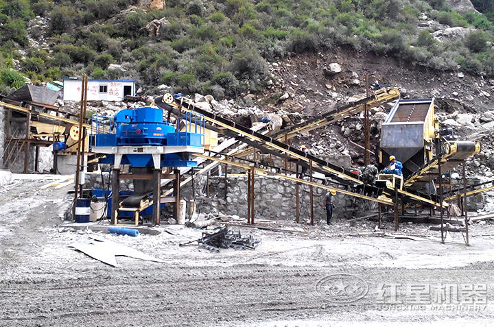 vsi制砂機(jī)用戶生產(chǎn)現(xiàn)場，多個現(xiàn)場提供就近參觀